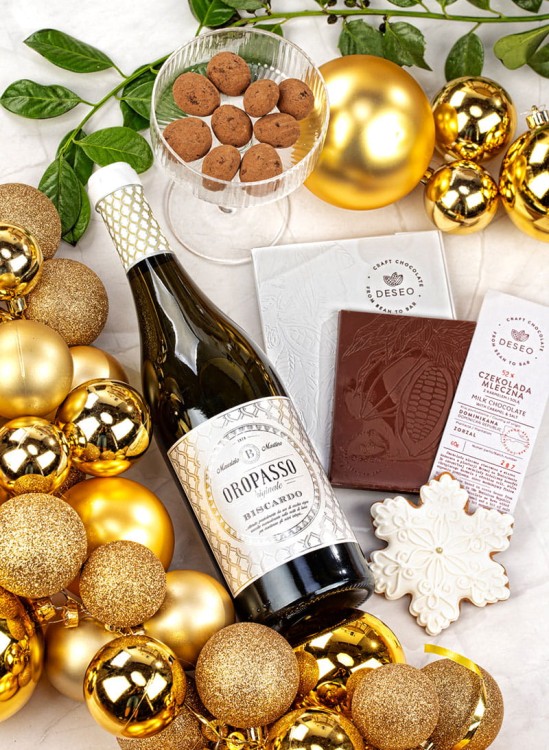 Elegancki kosz świąteczny z dwoma winami 1181