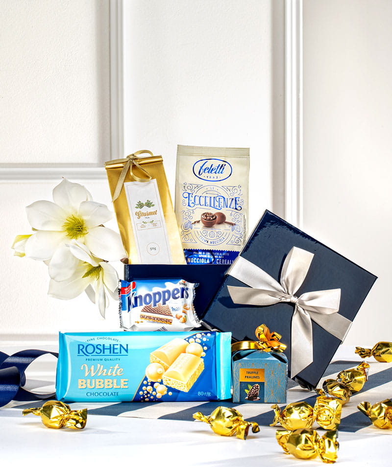 Pudełko prezentowe ze słodyczami M28